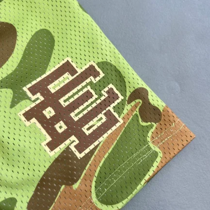 EE Basic short Front close green